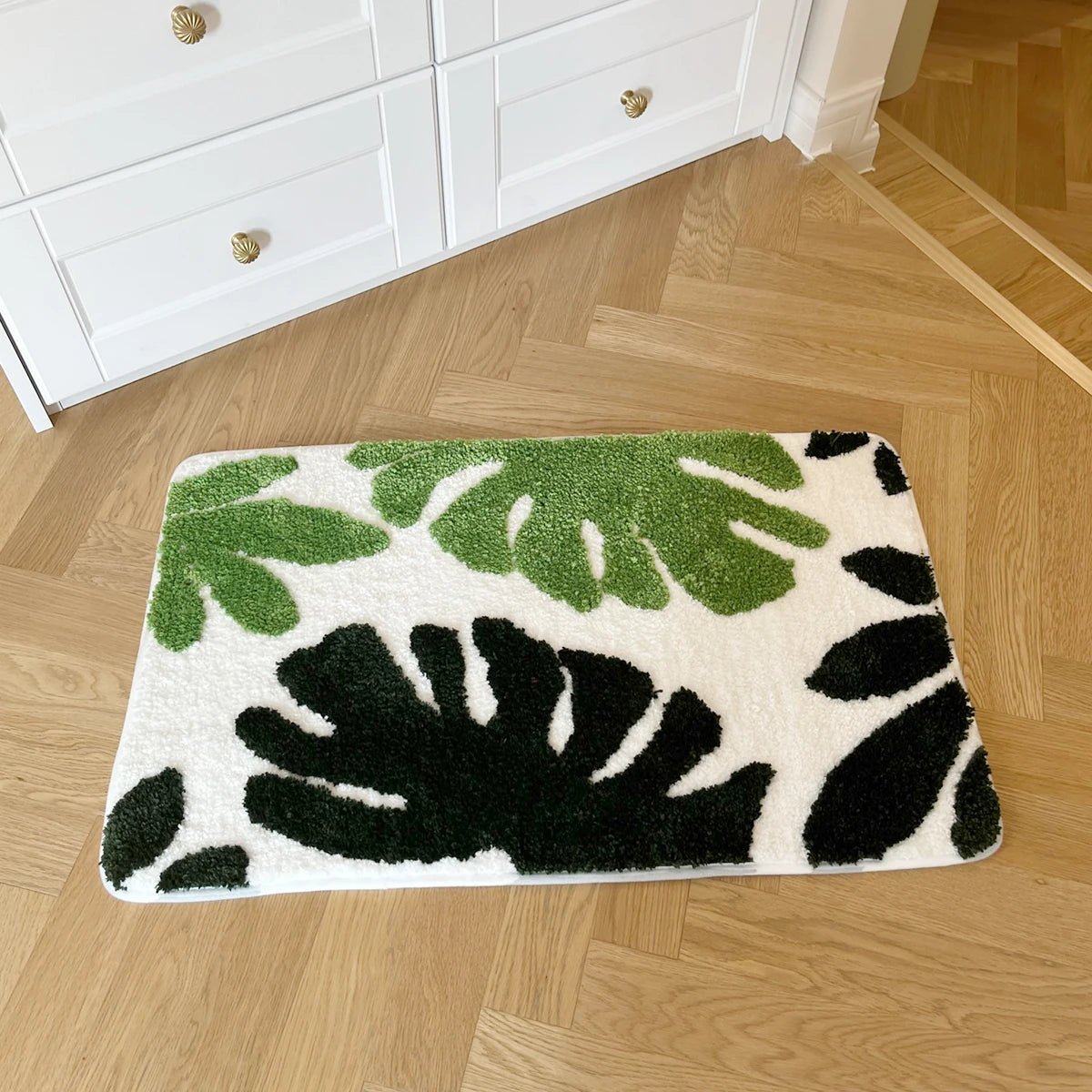 Handmade Dorsal Leaf Rug - Kawaii Room Decor for Bedroom - TheRugGuy